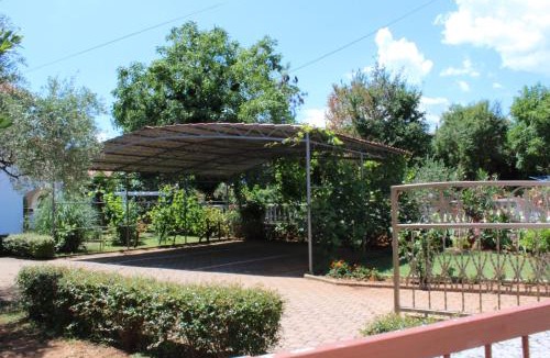 Risika Apartment | Apartments Seka