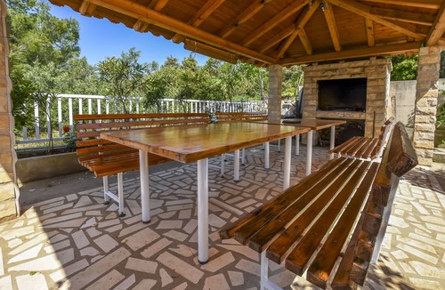 Podglavica Apartment | Apartments Silvana (23221-A1) - Rogoznica