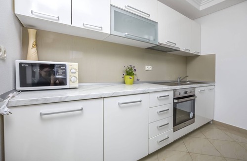 Podglavica Apartment | Apartments Silvana (23221-A2) - Rogoznica