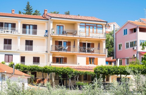 Krk Apartment | Apartments Skomeršić (15611-A5) - Krk - island Krk