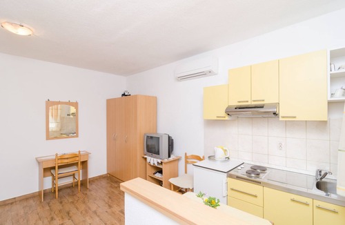 Kobas Apartment | Apartments Skurla - Studio Apartment with Terrace (A1 žuti)