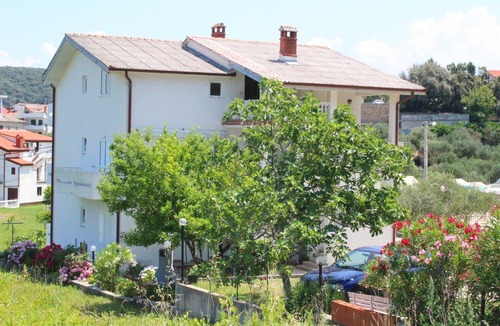Supetarska Draga Apartment | Apartments Suzana, (8222), Rab, hr