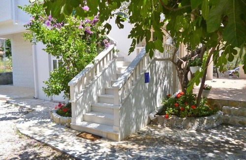 Zdrelac Apartment | Apartments Suzana, (14190), Ždrelac, hr