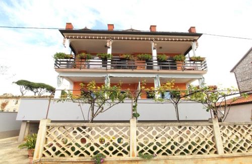 Seget House | Apartments Tre pini