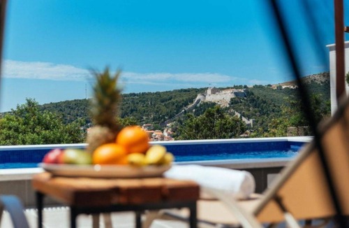 Hvar Apartment | Apartments Trogrlić - Two-Bedroom Apartment with Balcony and Sea View