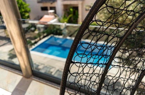 Novalja Apartment | Apartments Villa Amfora with Pool