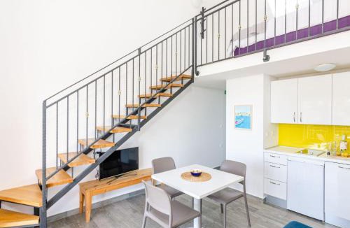 Cavtat Apartment | Apartments Villa Lukas - 'No 9' Gallery Two Bedroom Apartment with Balcony and Sea View