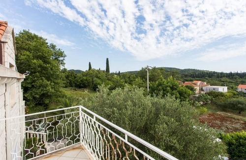 Cilipi Apartment | Apartments Villa Maslina - Two Bedroom Apartment with Terrace and Garden View