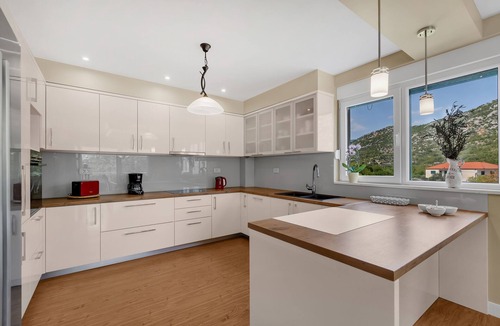 Rastovac Apartment | Apartments White House Rastovac