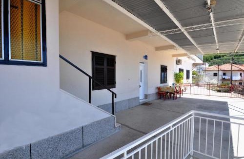 Jesenice Apartment | Apartments with parking space Sumpetar, Omis - 950