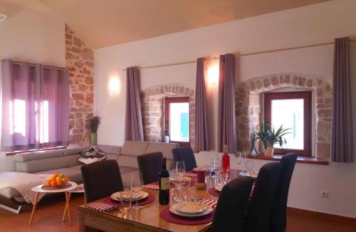 Island Hvar Apartment | Apartments with parking space Jelsa, Hvar - 8713