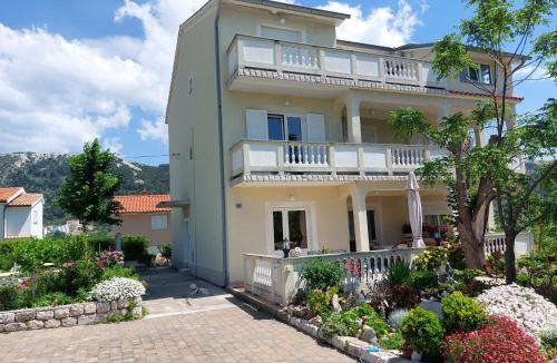 Mundanije Apartment | Apartments with parking space Mundanije, Rab - 4953