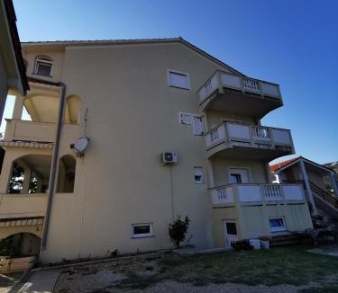 Mundanije Apartment | Apartments with parking space Mundanije, Rab - 4953