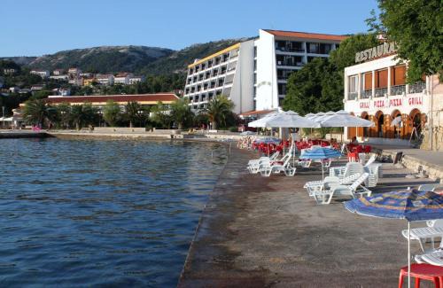 Mundanije Apartment | Apartments with parking space Mundanije, Rab - 12242