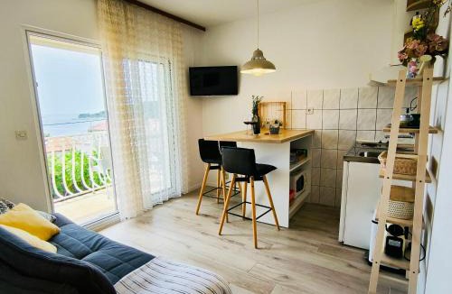 Maslinica Apartment | Apartments ZB
