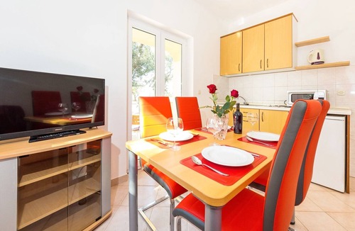 Vrsi Apartment | Apartments Zdenka, (14919), Vrsi, hr