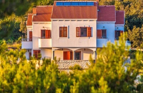 Molat Apartment | Apartments Zoja, (14289), Molat, hr