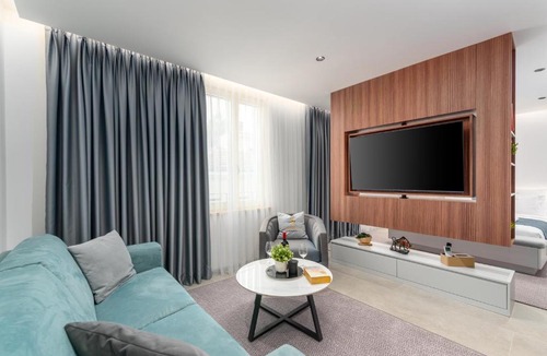 City Center Apartment | Arriba Rooms