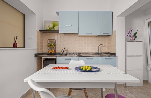 Kapelica Apartment | attraktive Wohnung mit privatem Pool by Interhome