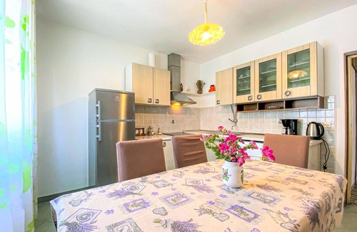 Kastel Sucurac Apartment | Awesome apartment in Kastel Sucurac