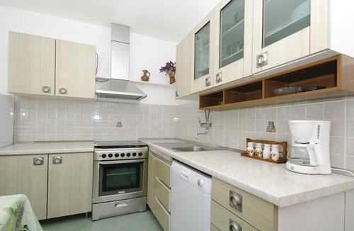 Kastel Sucurac Apartment | Awesome apartment in Kastel Sucurac