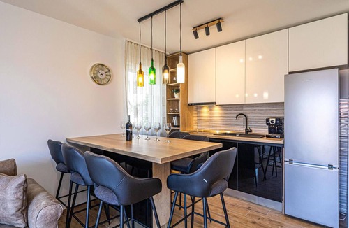 Seget Donji Apartment | Awesome apartment in Seget Donji