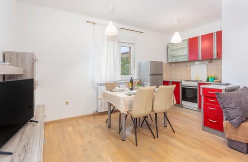Buzdohanj Apartment | Awesome apartment in Cernik with WiFi