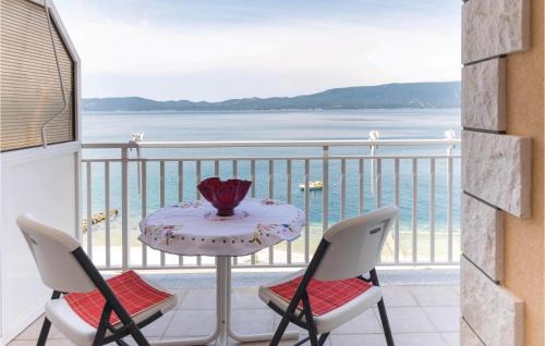 Duba Apartment | Awesome Apartment In Duba