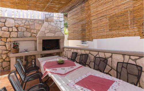 Duba Apartment | Awesome Apartment In Duba