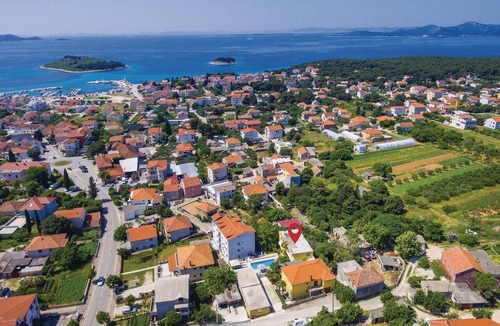 Pakostane Apartment | Awesome apartment in Pakostane with WiFi