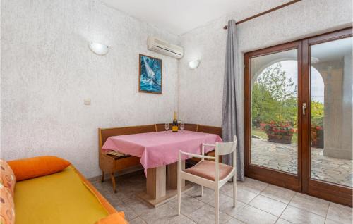 Tribulje Apartment | Awesome Apartment In Malinska With Wifi