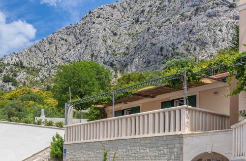 Omis Apartment | Awesome apartment in Omis with WiFi