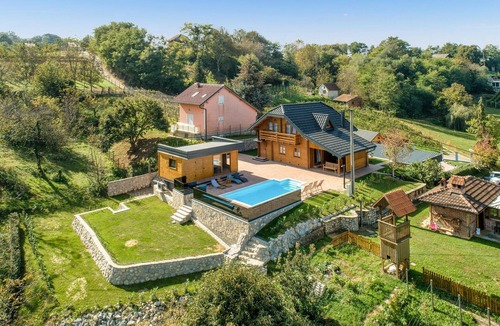 Ludbreg House | Awesome home in Vinogradi Ludbreski