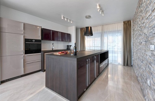 Ludbreg House | Awesome home in Vinogradi Ludbreski