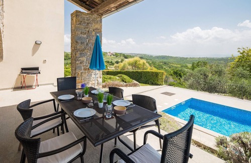 Baredine House | Awesome home in Baredine