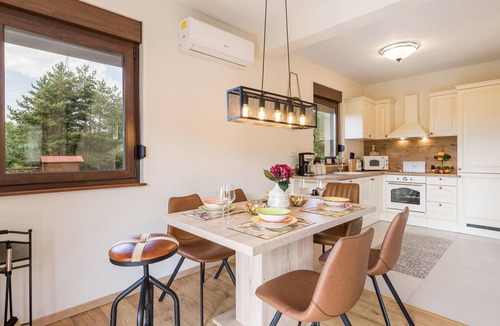 Gospic House | Awesome home in Gospic with WiFi