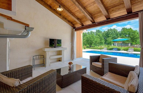 Sveti Petar u Sumi House | Awesome home in Sv. Petar u Sumi