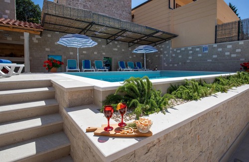 Kremena House | Awesome home in Klek with WiFi