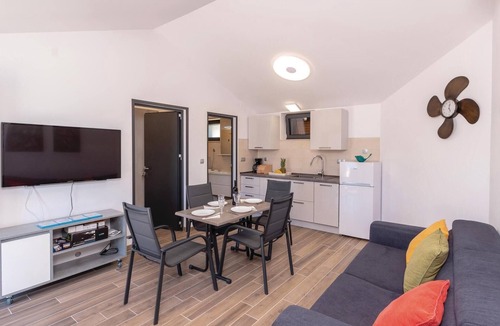 Kneza House | Awesome home in Kneze