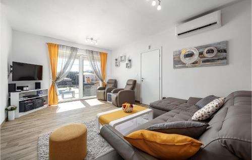 Nedescina House | Awesome Home In Nedescina