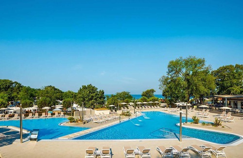 Mareda House | Awesome home in Novigrad with swimming pool