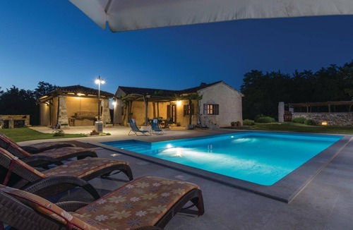 Bazgalji House | Awesome home in Pazin