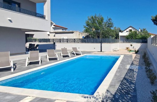Pirovac House | Awesome home in Pirovac with private swimming pool, can be inside or outside