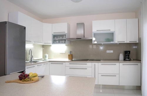 Lecevica House | Awesome home in Radosic