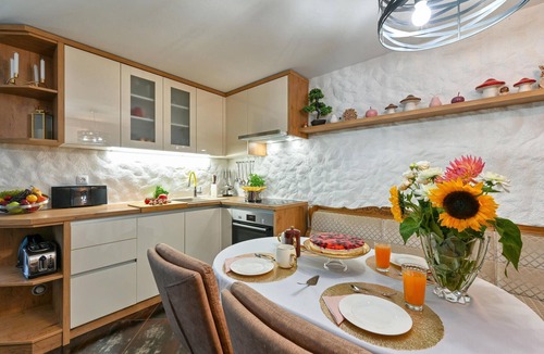 Varazdin House | Awesome home in Radovan with sauna