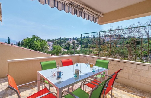 Sutivan House | Awesome home in Sutivan