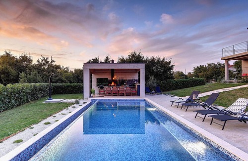 Smoljanci House | Awesome home in Svetvincenat
