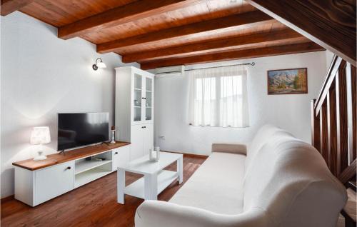 Trilj House | Awesome Home In Trilj