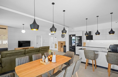 Ugljan House | Awesome home in Ugljan