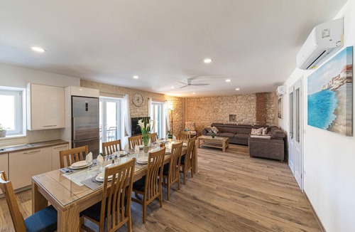 Vinisce House | Awesome home in Vinisce
